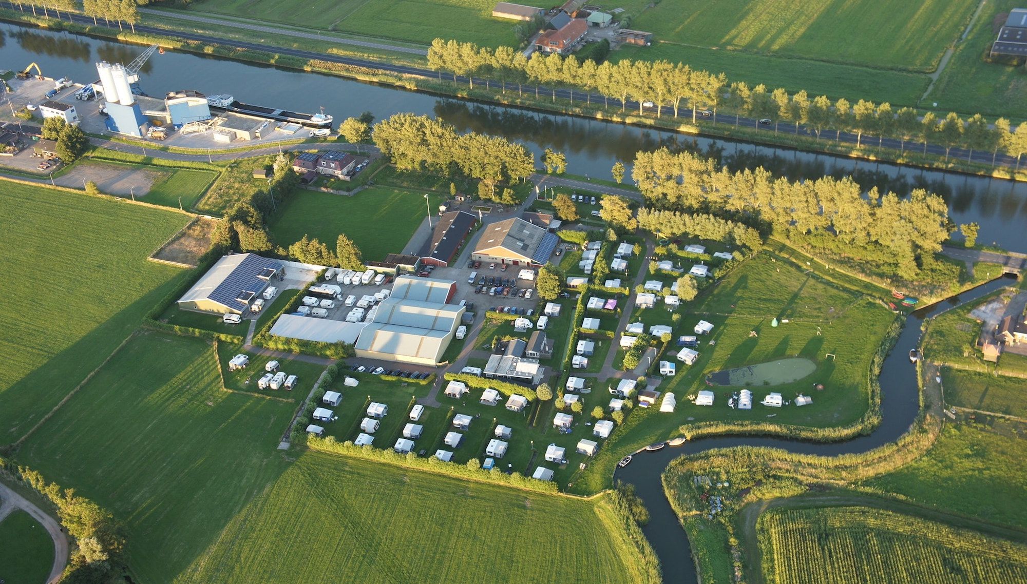 Camping De Boekel uit de lucht